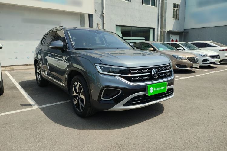 Used Volkswagen Tayron 2023 300TSI Two-Wheel-Drive Luxury Plus Advanced Edition Exterior 1