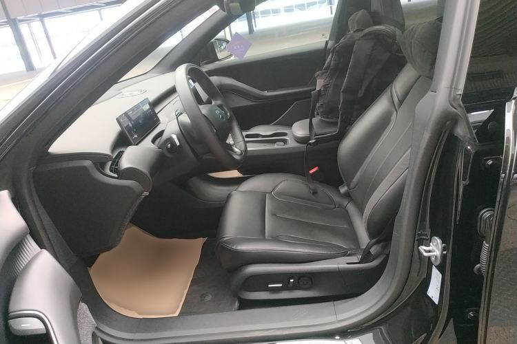 Used Nio ET5T 2023 75 kWh Touring Left Front Seat