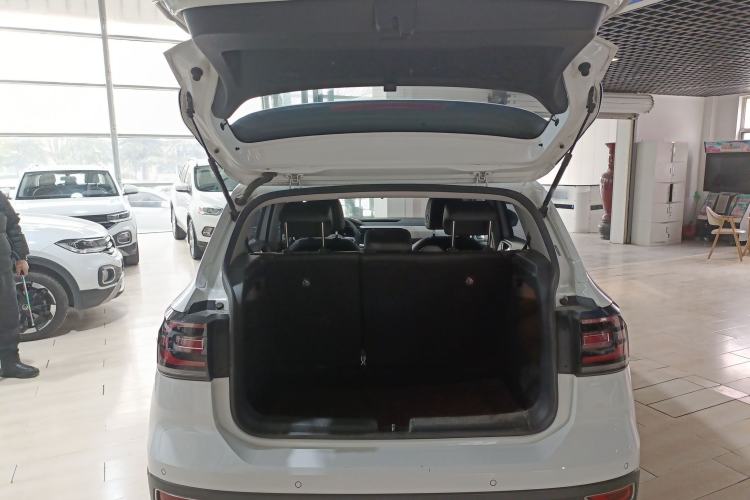 Used Volkswagen Tacqua 2023 200TSI DSG Joy-Connect Edition
