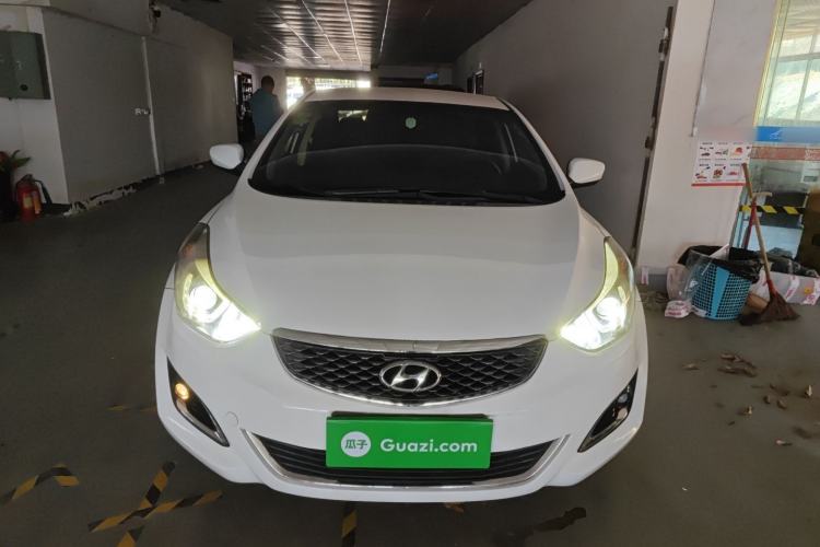 Used Hyundai Elantra (5th Generation / Langdong) 2016 1.6L Automatic Smart Version