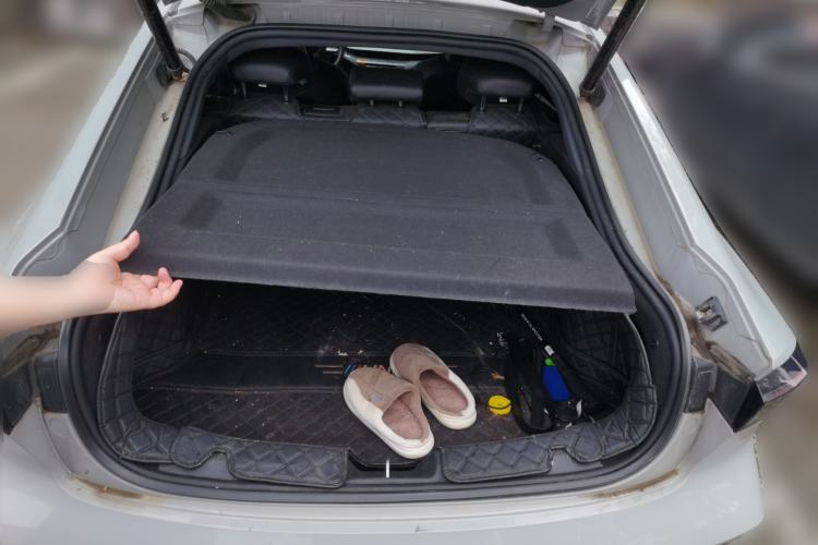 Used CHANGAN UNI-V 2022 1.5T Prestige Version Trunk