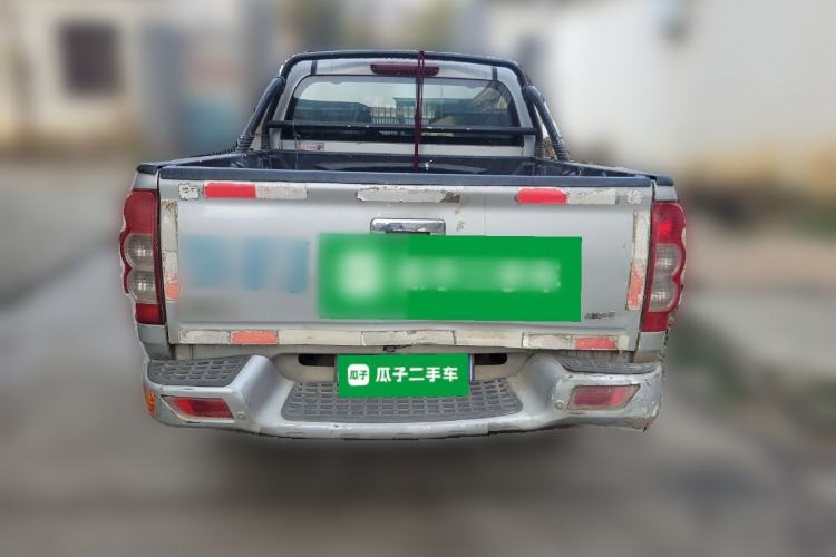 Used Great Wall Wingle 5 2013 2.0T European Version Two-Wheel Drive Elite Edition 6MT Big Double Cab GW4D20B