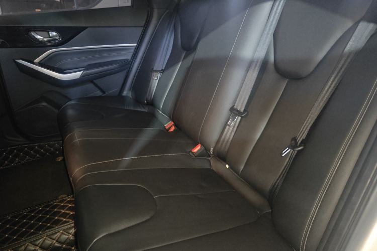 Used Venucia D60 2021 PLUS 1.6L XL CVT Yue Ling Edition
