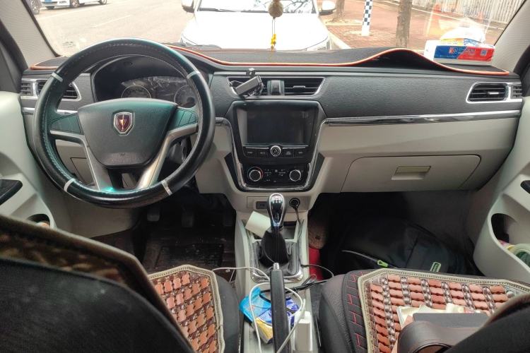 Used Jinbei New Hiace X30L 2021 1.5L Business Central Air-Conditioned Coach China VI Standard SWC15M