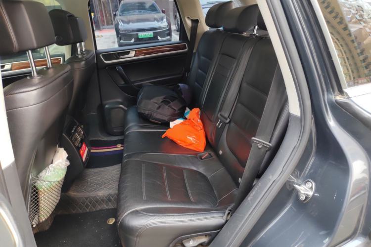 Used Volkswagen Touareg 2011 3.0 TSI Standard Version
