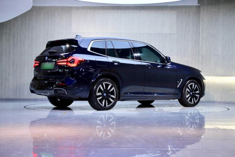 Used BMW iX3 2022 Leading Model Exterior 7