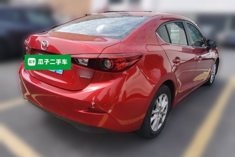 Used Mazda 3 Axela 2016 Sedan 1.5L Automatic Luxury Model