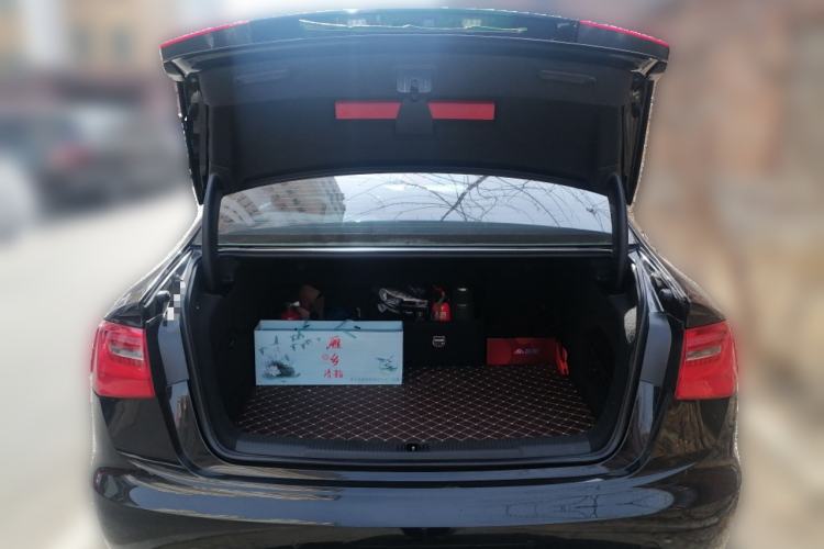 Used Audi A6L 2012 30 FSI Comfort Model
