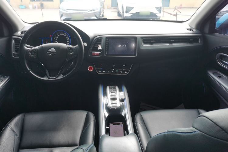 Used Everus VE-1 2020 Luxury Edition Center Console