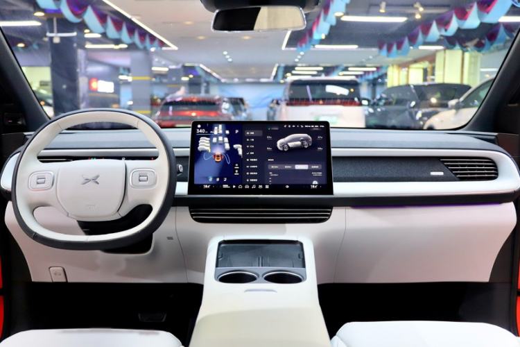 Used XPeng G6 2023 755 Ultra-Long Range Max Interior 10