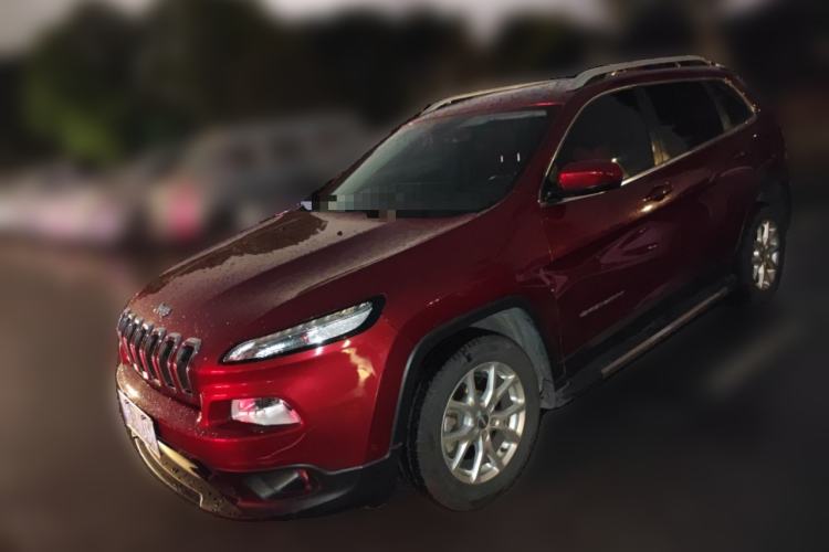 Used Jeep Cherokee 2016 2.0L Superior Edition