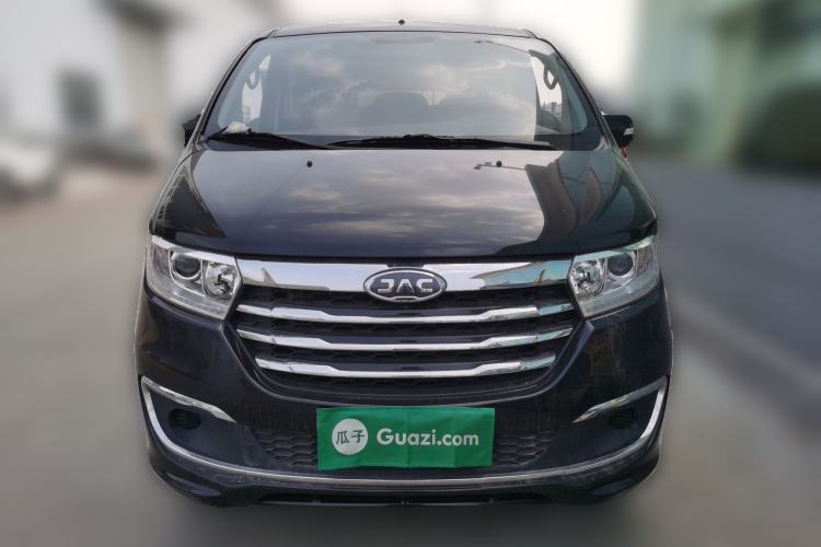 Used JAC Refine M3 2023 PLUS 1.8L 9-Seater Comfort Edition Front