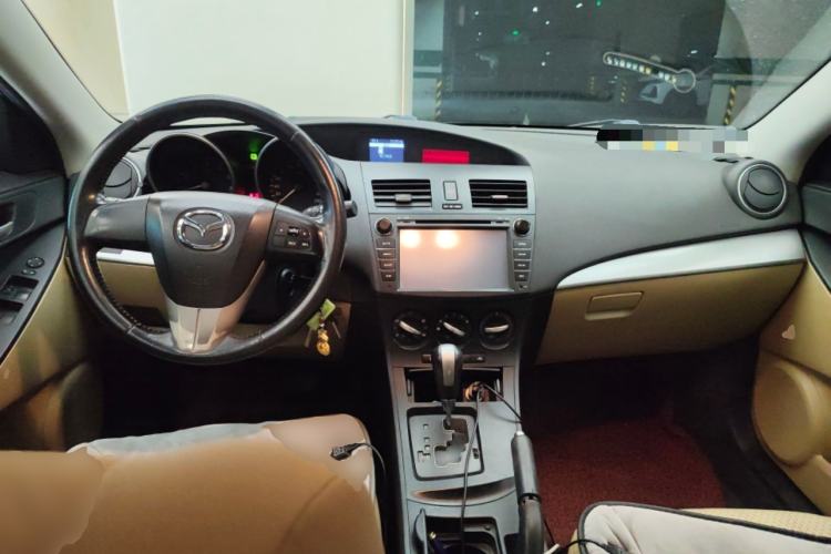 Used Mazda 3 2011 Sedan 1.6L Automatic Elite Model Center Console