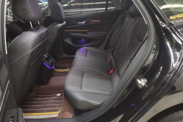 Used Volkswagen Passat 2025 Pro 380TSI Starry Dragon Edition
