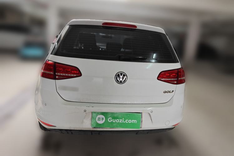 Used Volkswagen Golf 2015 1.6L Manual Fashion Edition
