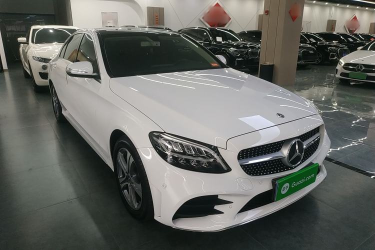 Used Mercedes-Benz C-Class 2020 Restyled C 260 L Sport Edition Front Right 45 Deg