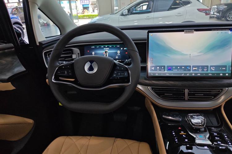 Used Denza D9 2024 DM-i 970 Luxury Model