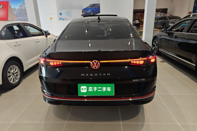 Used Volkswagen Magotan 2024 380TSI DSG Prestige Edition DaMai Package Rear