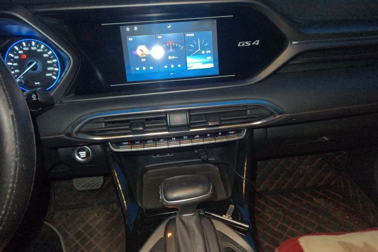 Used GAC Trumpchi GS4 2021 270T Automatic Elite Tech Edition Audio And AC Panel