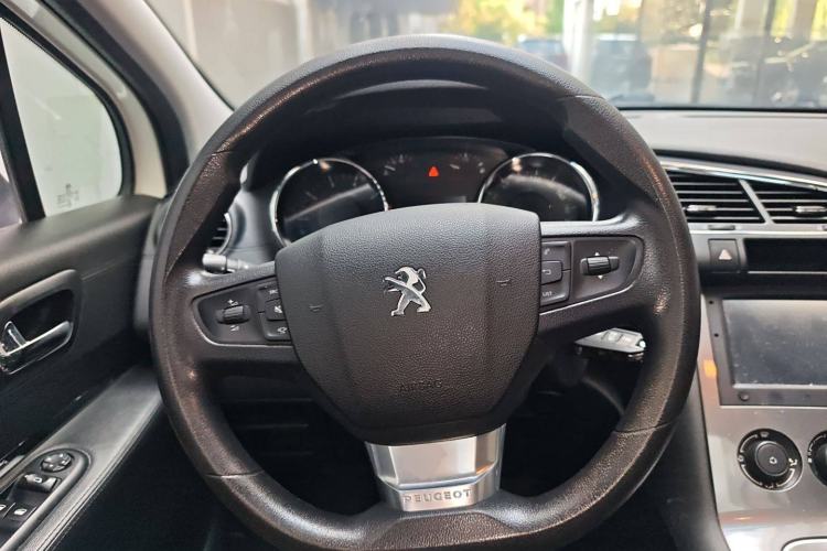 Used Peugeot 3008 2016 2.0L Automatic Classic Edition