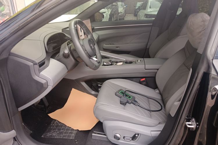 Used Zeekr 001 2024 YOU Edition 100 kWh All-Wheel Drive Left Front Seat