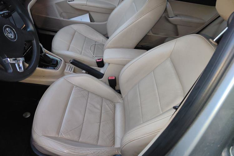 Used Volkswagen Lavida 2013 1.4TSI DSG Comfort Edition Left Front Seat