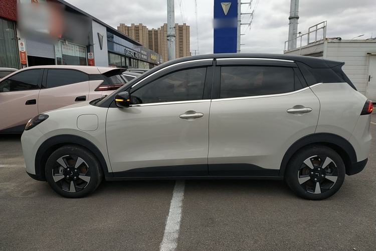 Used Wuling Bingo PLUS 2024 330 km Range Five-Seater Version Left Side