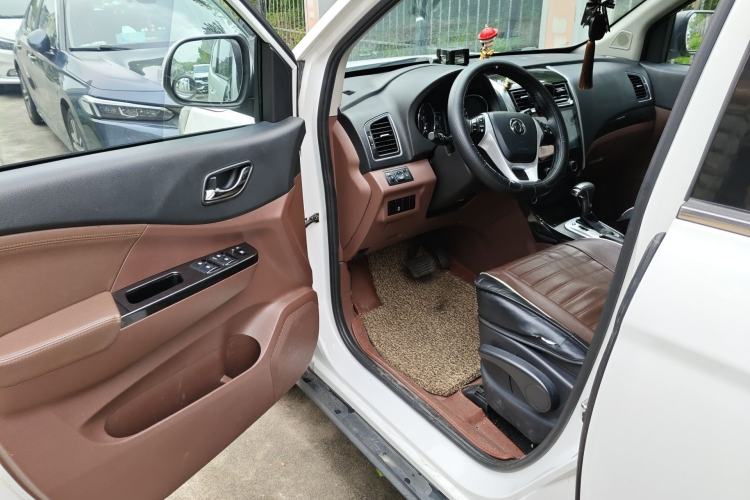 Used FORTHING SX6 2016 1.6L CVT Luxury Model Driver Seat