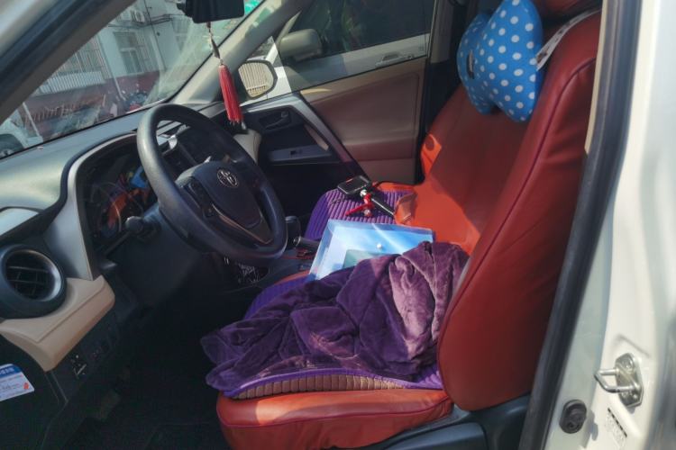 Used Toyota RAV4 2015 2.0L CVT Two-Wheel Drive Urban Edition
