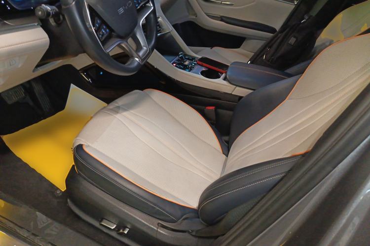 Used BYD Song PLUS New Energy 2023 Champion Edition DM-i 110KM Flagship PLUS
