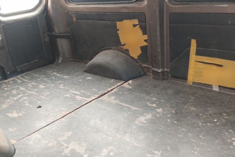 Used CHANGAN KAICHENG Ruixing M90 2016 2.0L Comfort Edition 4G94S Left Rear Seat