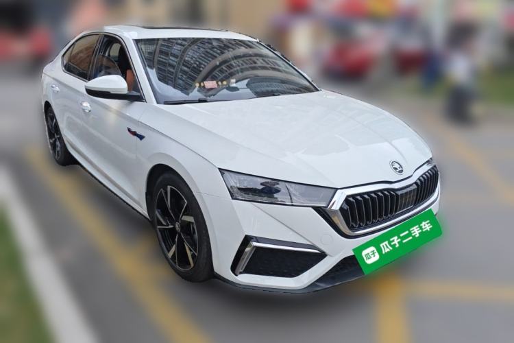 Used Skoda Octavia 2023 Revised PRO TSI280 Luxury Edition Front Right 45 Deg