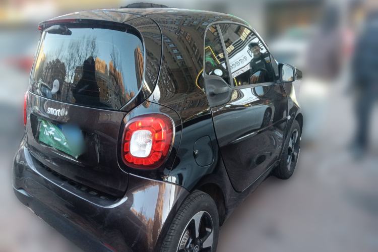 Used smart fortwo 2018 1.0L 52kW Chocolate Special Edition China V Emission Standard
