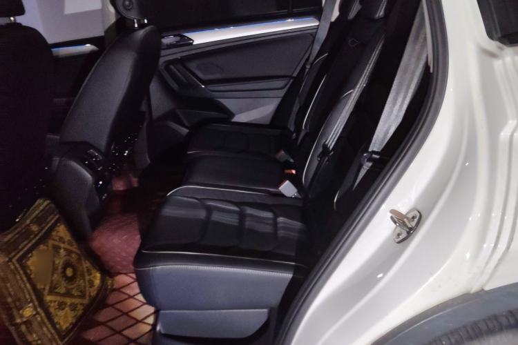 Used Volkswagen Tiguan L New Energy 2019 430 PHEV Hybrid Flagship Model Left Rear Seat