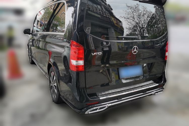 Used Mercedes-Benz Vito 2023 2.0T Elite Version 7 Seats Rear Left 45 Deg