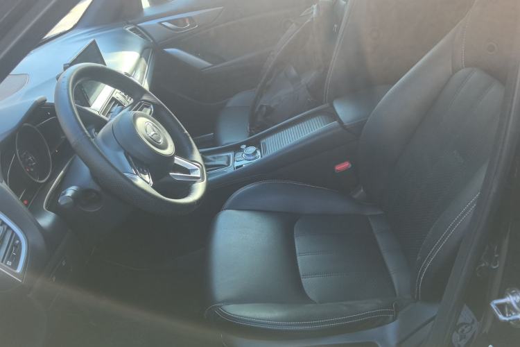 Used Mazda CX-4 2018 2.0L Automatic Two-Wheel Drive Blue Sky Dynamic Version China V Standard