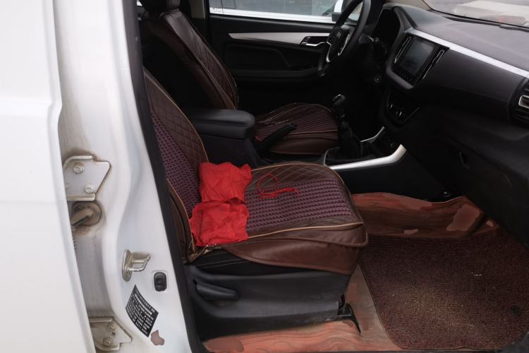 Used Isuzu JLM 2020 2.5T Two-Wheel Drive Diesel Leading-Edge JE4D25Q6A with National VI Emission Standards Standard Wheelbase – Ruimai S
