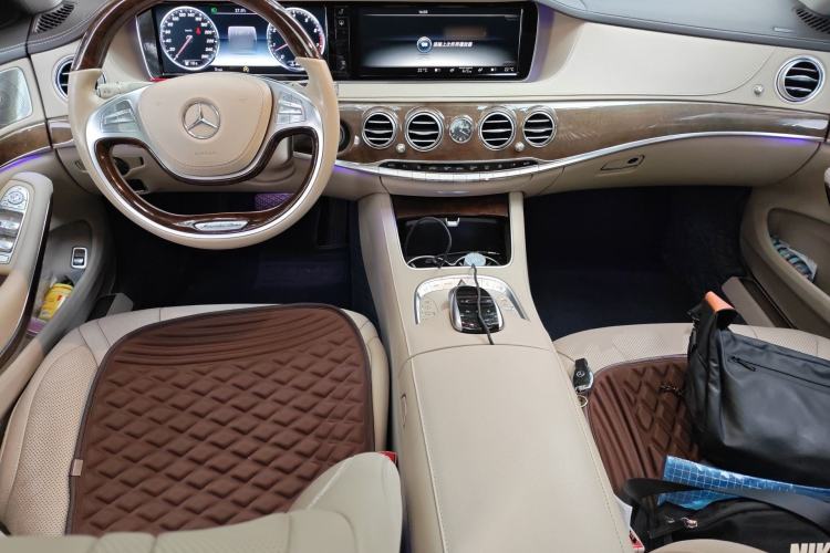 Used Mercedes-Benz S-Class 2014 S 320 L Luxury Model Center Console