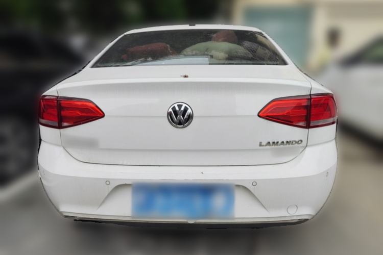 Used Volkswagen Lamando 2017 230TSI DSG Fashion Edition
