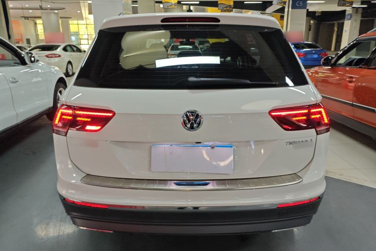 Used Volkswagen Tiguan L 2017 380TSI Automatic All-Wheel-Drive Flagship Edition
