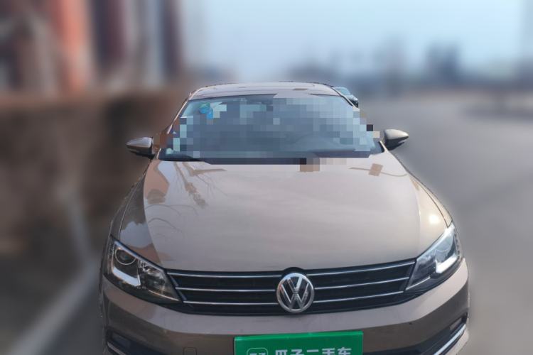 Used Volkswagen Sagitar 2015 230TSI Automatic Luxury Model
