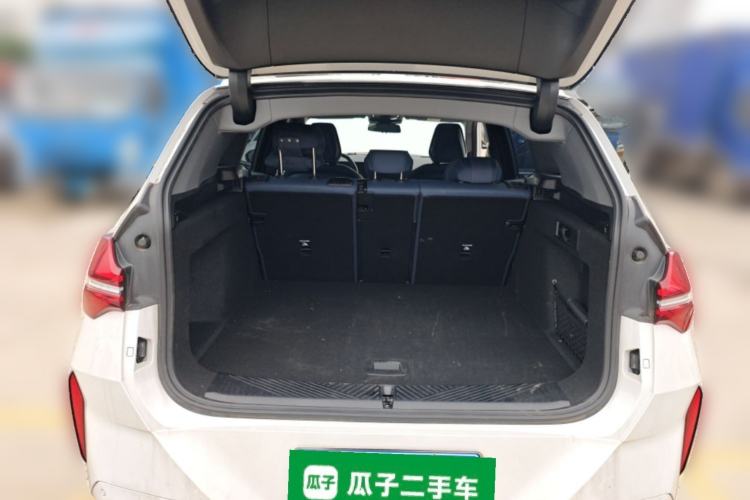 Used BMW X3 2025 xDrive25L Luxury Package Trunk