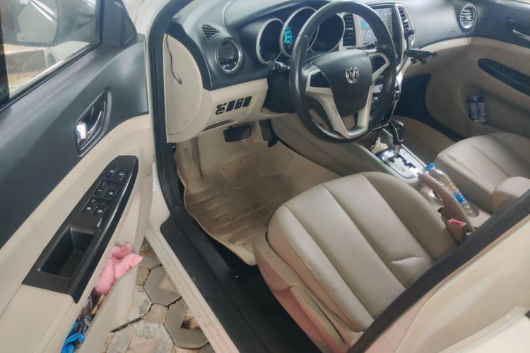 Used CHANGAN Eado 2014 1.6L Automatic Luxury Model Driver Seat