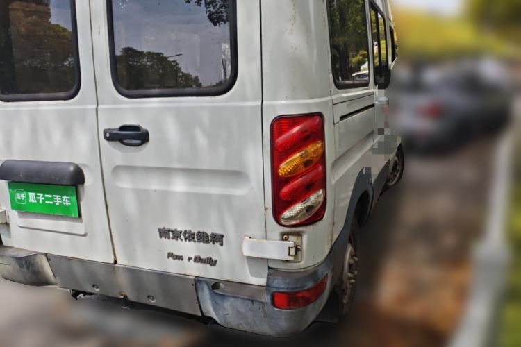 Used Iveco Power Daily 2013 2.8T-A32 Express Version Rear Right 45 Deg