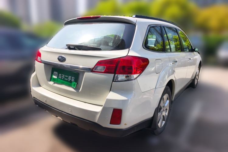 Used Subaru Outback 2010 2.5i Luxury Edition Rear Right 45 Deg