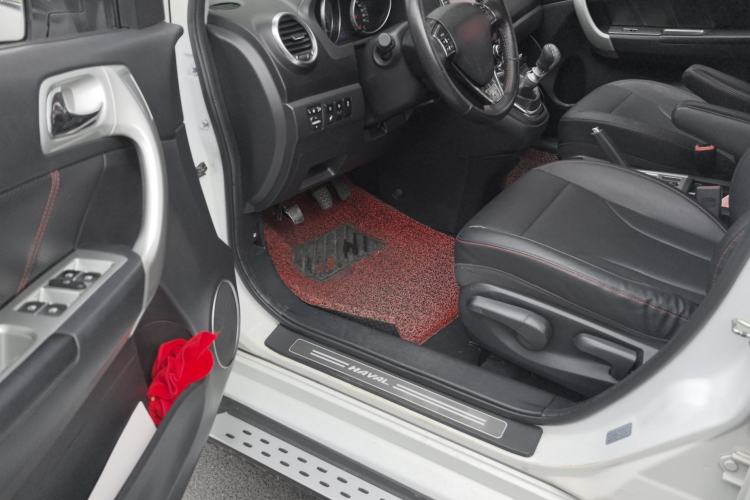 Used Haval H6 2014 Upgraded Model 1.5T Manual Two-Wheel Drive Elite Version