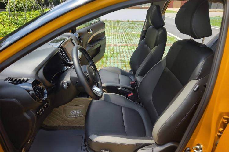 Used Kia kx1 Stonic 2021 1.4L CVT Sunroof Model