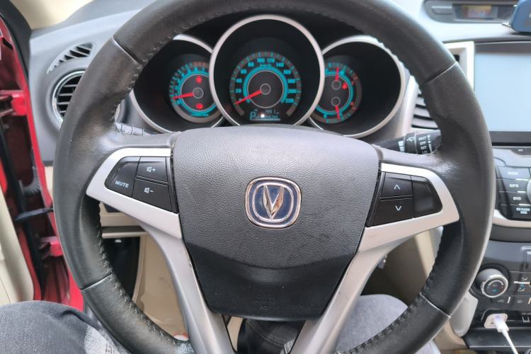 Used CHANGAN Eado 2014 1.6L Automatic Luxury Model Steering Wheel