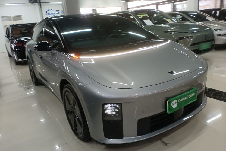 Used Li Auto i6 2025 Model Two-Wheel-Drive Standard Type