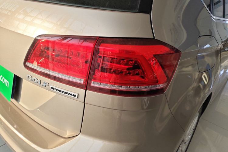 Used Volkswagen Golf Sportsvan 2018 230TSI Automatic Luxury Model